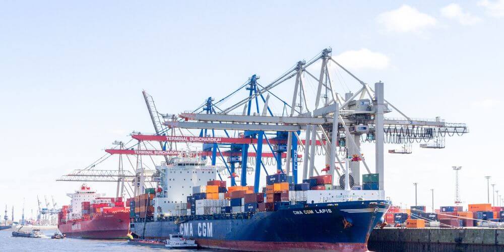 Air Freight vs Sea Freight